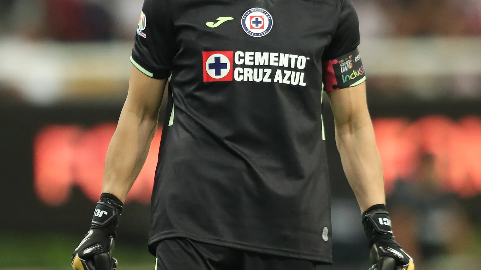 Jesús Corona no se guardó nada sobre su salida de Cruz Azul.