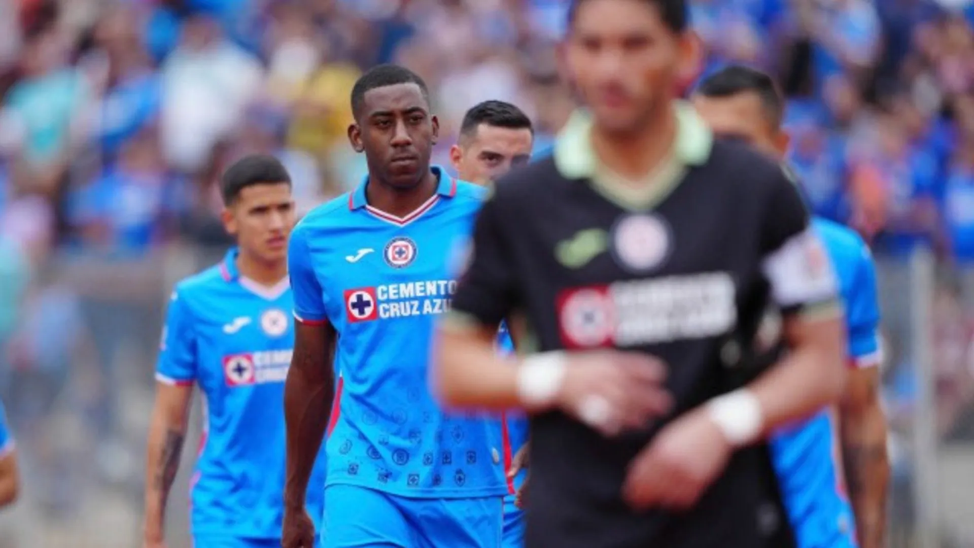 Dos renovaciones, en la mira de la directiva de Cruz Azul