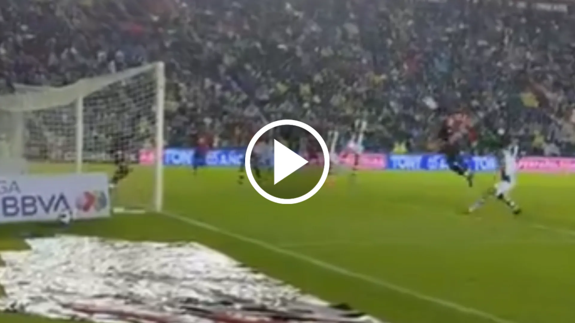 VIDEO: Así fue el fallo de Mateo Levy por el que se lamentó todo el Ciudad de los Deportes