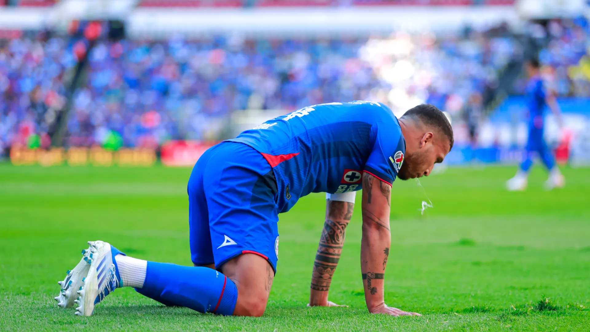 Cruz Azul lo tendría cerca: Juan Escobar podría fichar por Pumas de la UNAM