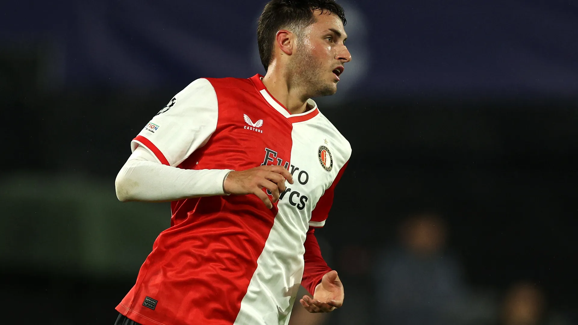 Desde Inglaterra aseguran que Santiago Giménez está cerca de llegar al Tottenham