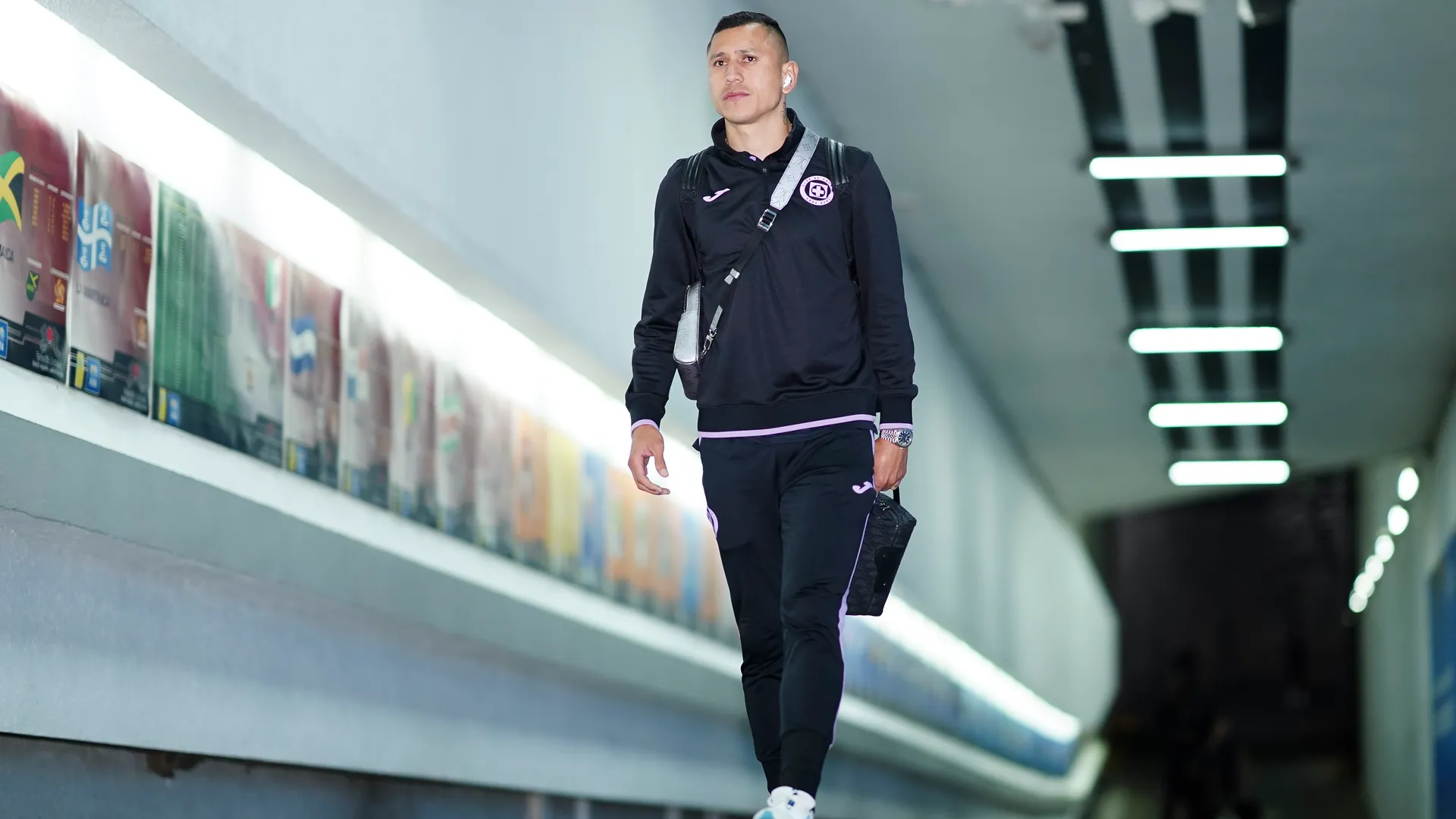 "La afición le cargó la mano": Ex Cruz Azul critica la dureza con que la fanaticada señaló al 'Cata' Domínguez