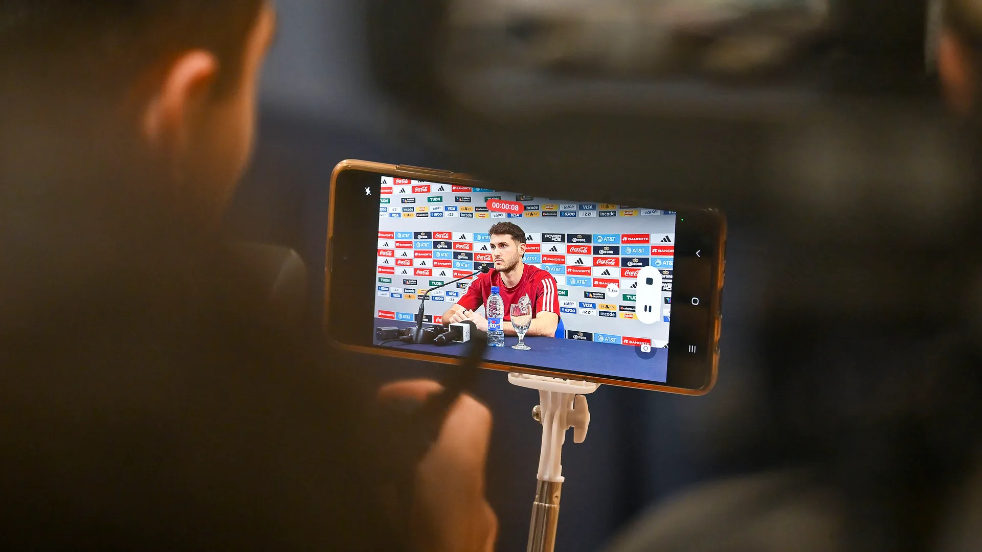 Santiago Giménez con la selección mexicana