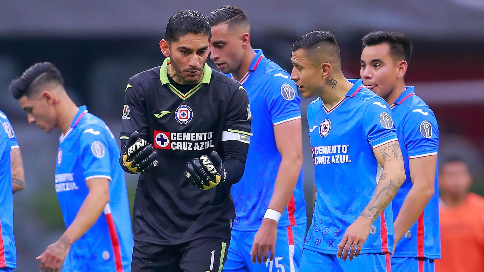 Cata Domínguez y Chuy Corona NO SEGUIRÁN en Cruz Azul