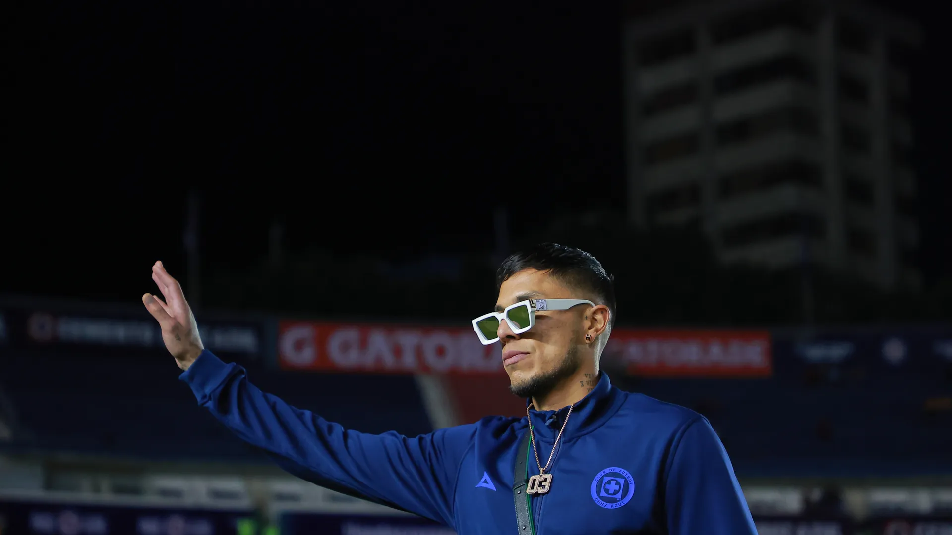 La afición de Cruz Azul tiene claro quien debe reemplazar a Willer Ditta... NO es Salcedo