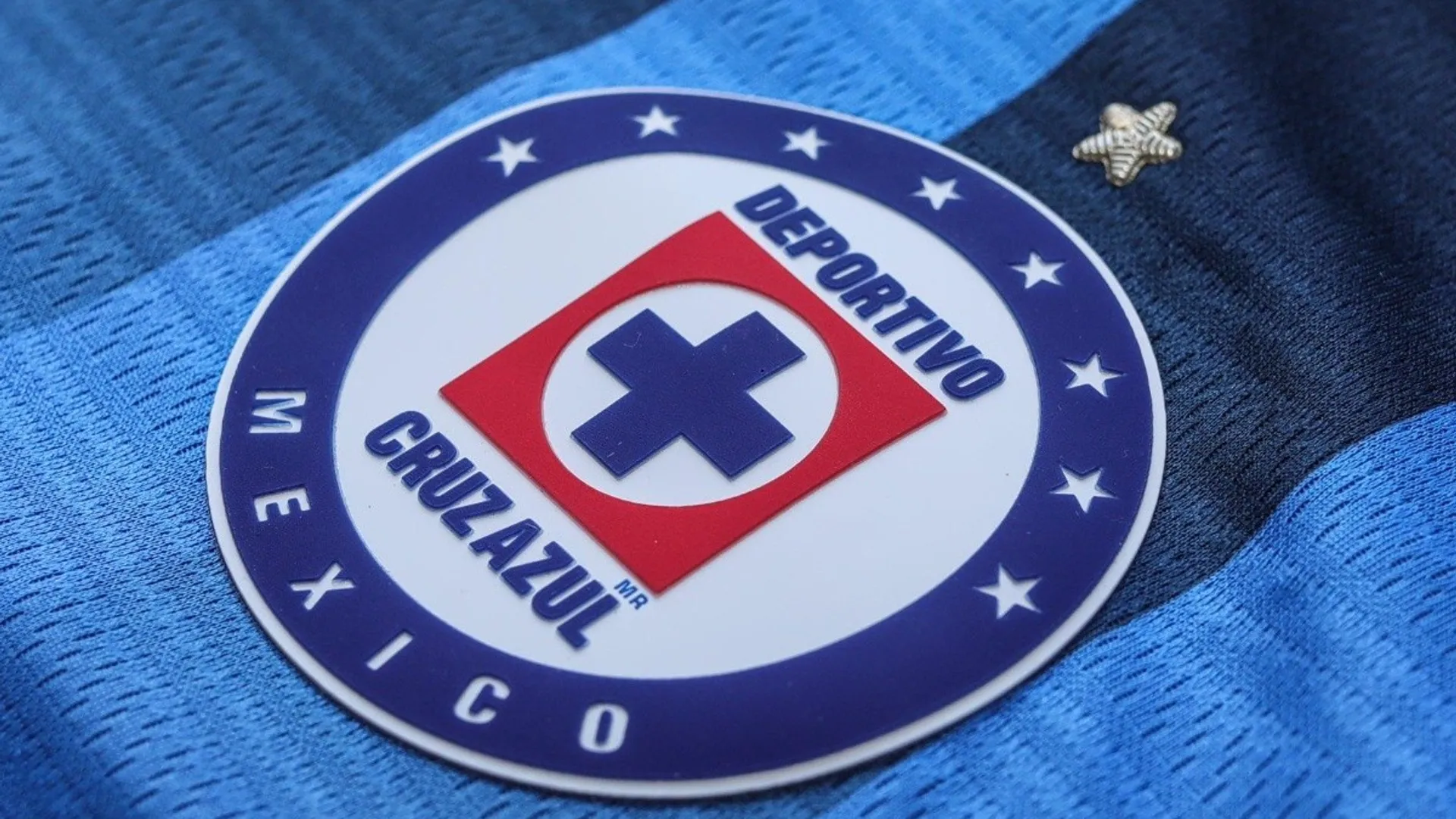 Pirma vs. Charly: ¿Exjugador reveló por error la nueva equipación de Cruz Azul?