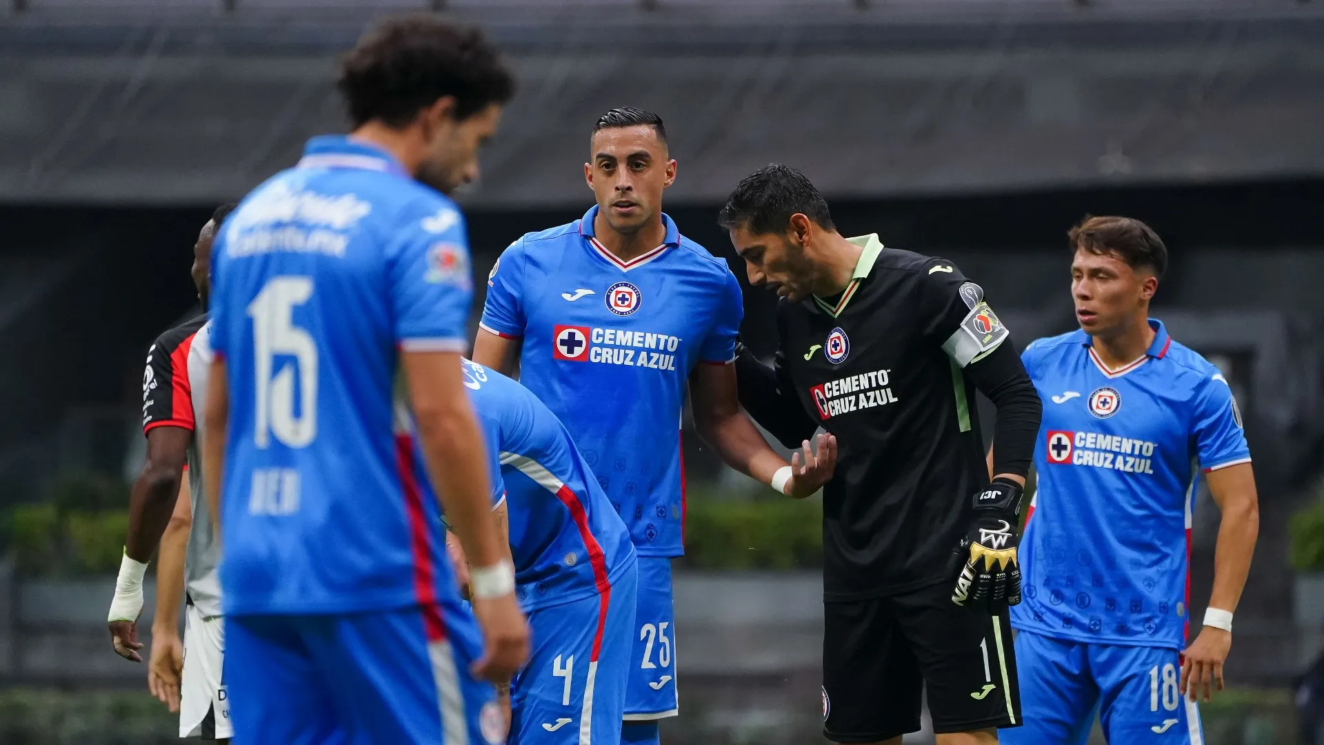 Terrible falla de Funes Mori… ¡Y le llueven abucheos!