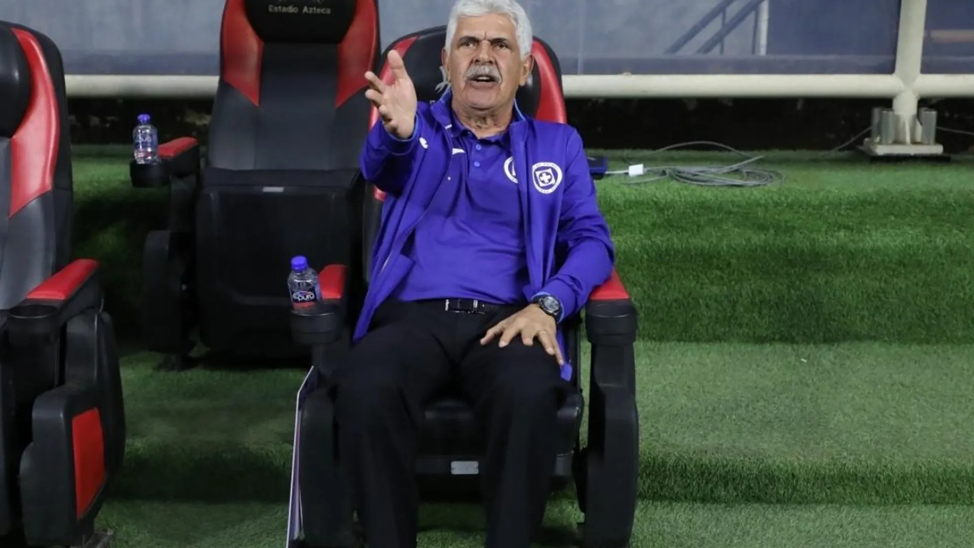 "Ya dejen de grabar": El primer cruce de cables de Ricardo Ferretti en Cruz Azul