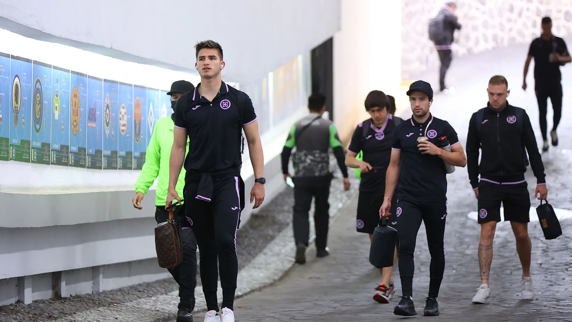 MERCADO 2023 | Chivas busca pescar en Cruz Azul y quiere fichar a una figura cementera