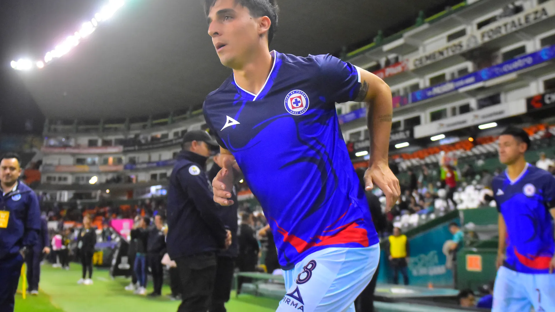 La afición de Cruz Azul bautiza a Lorenzo Faravelli con un apodo que dará la vuelta al mundo