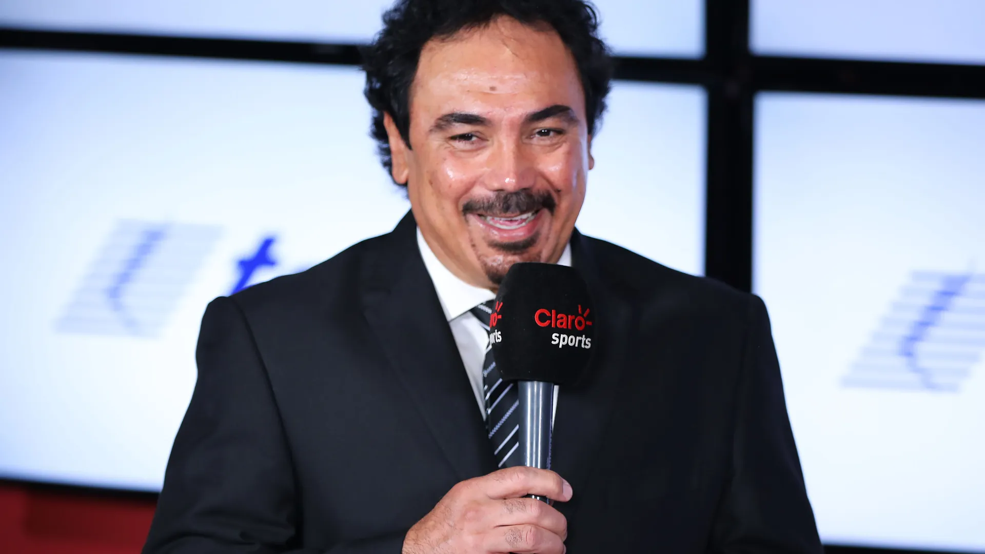 Hugo Sánchez cree que Pumas revertirá la serie contra Cruz Azul