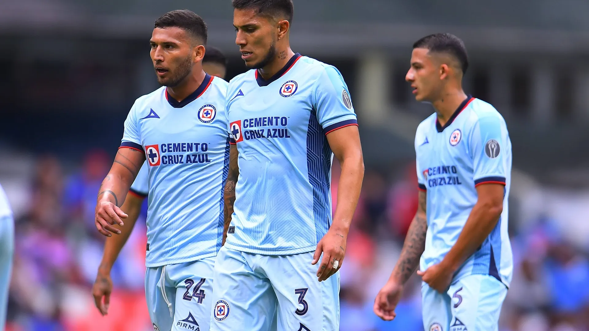 El futuro de Juan Escobar y Carlos Salcedo aún es incierto.