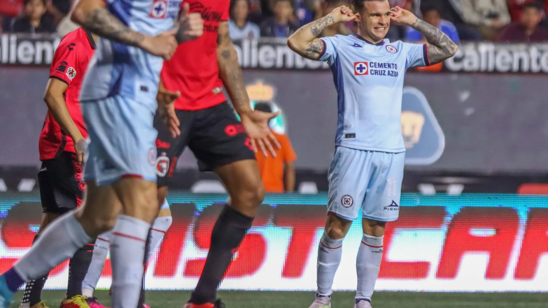 Christian Tabó, con un pie fuera de Cruz Azul.