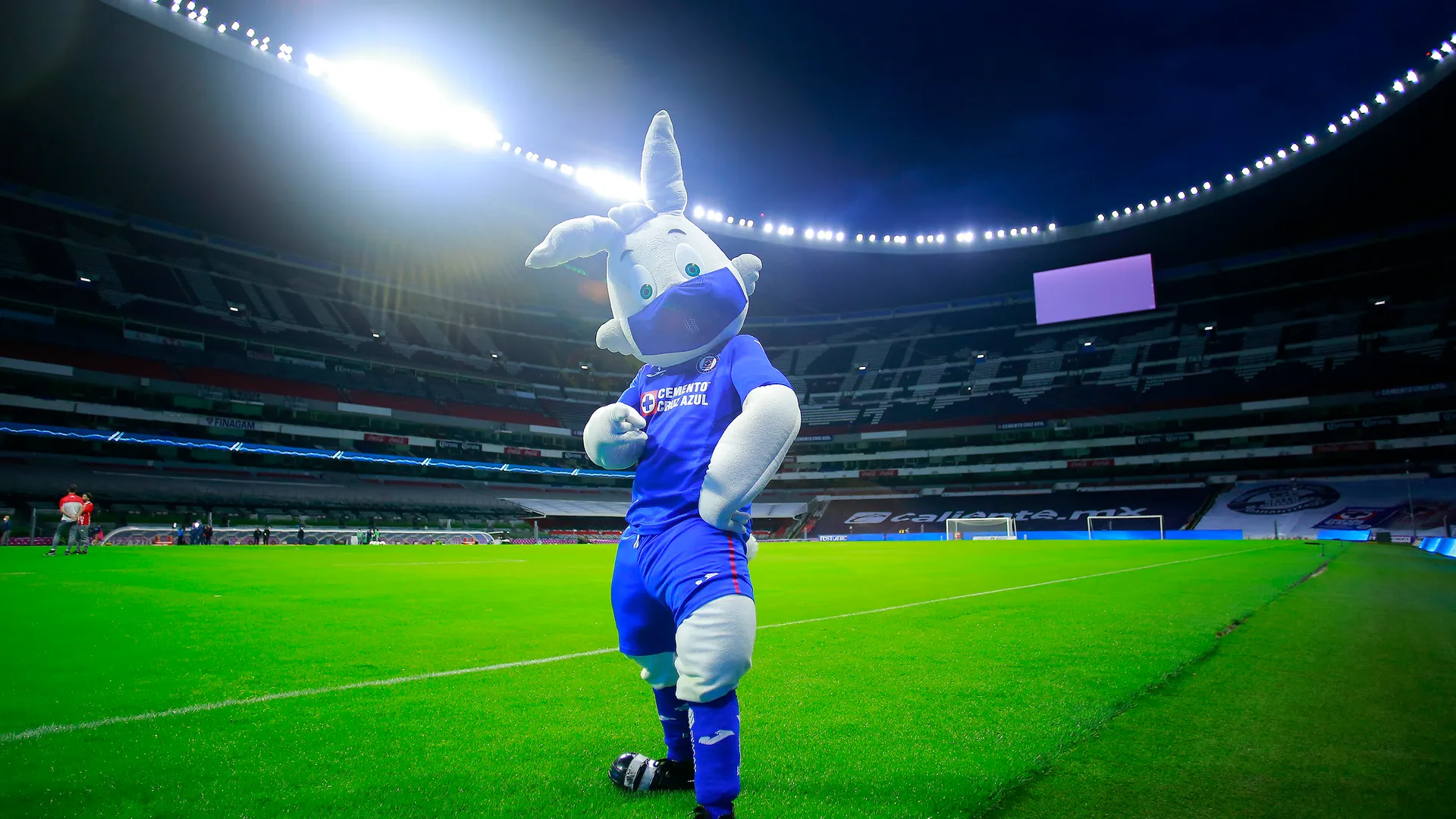 Hasta la mascota de Cruz Azul ya es Pirma: Blu ya lució el nuevo uniforme con la marca mexicana