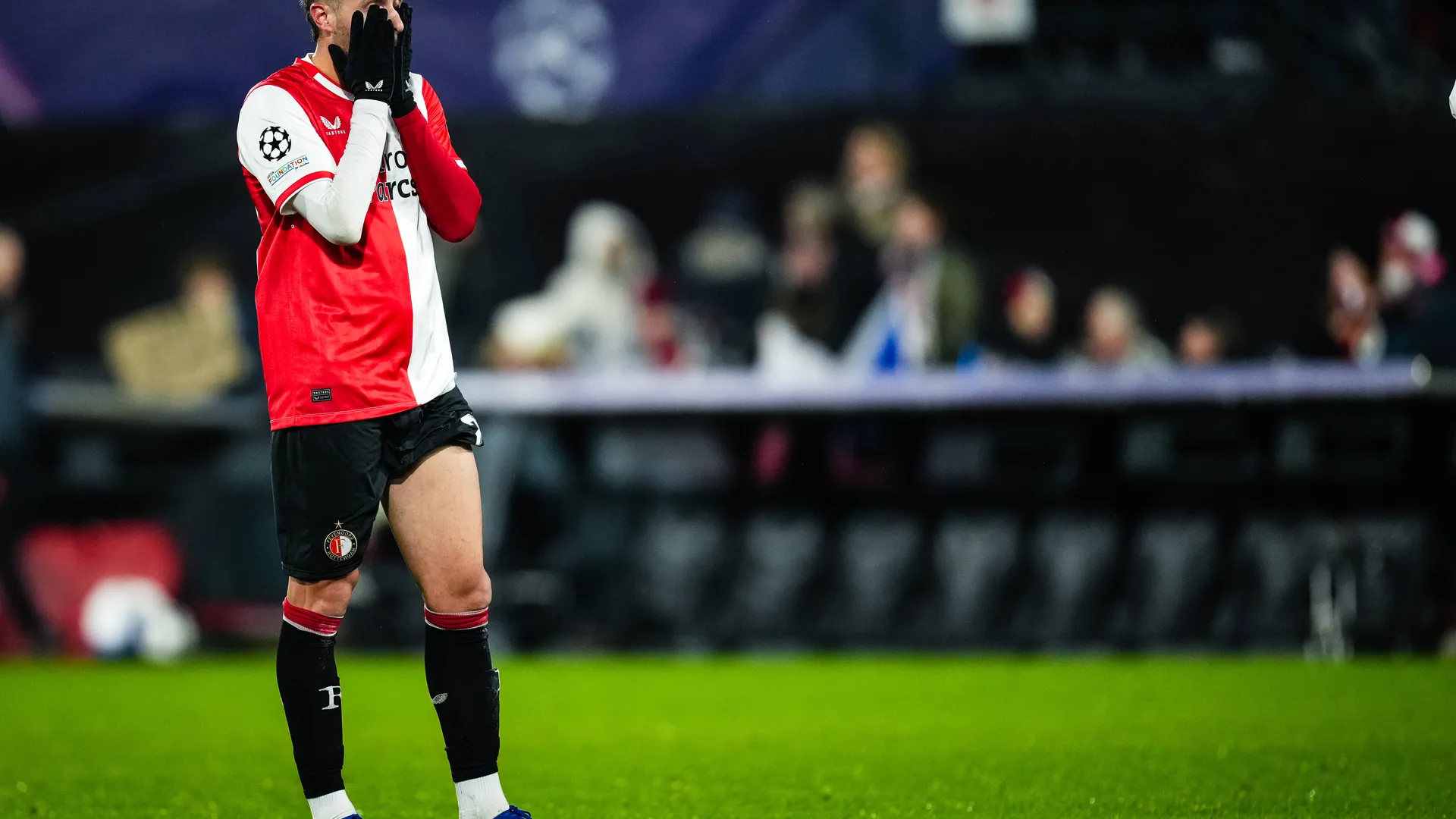 El mensaje de Henry Martin, del América, tras el autogol de Santiago Giménez con el Feyenoord