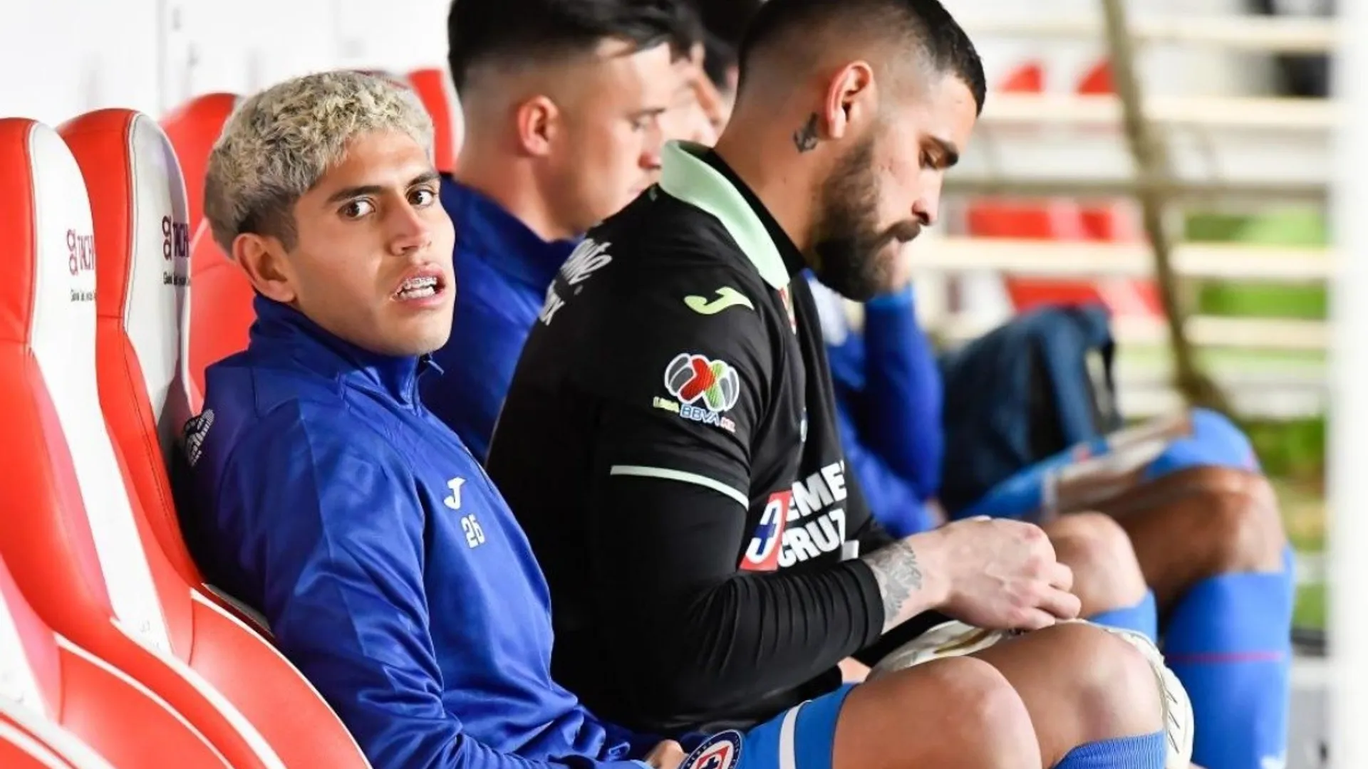 Cruz Azul: Los fichajes a largo plazo que podrían convertirse en otro 'caso Iván Morales'