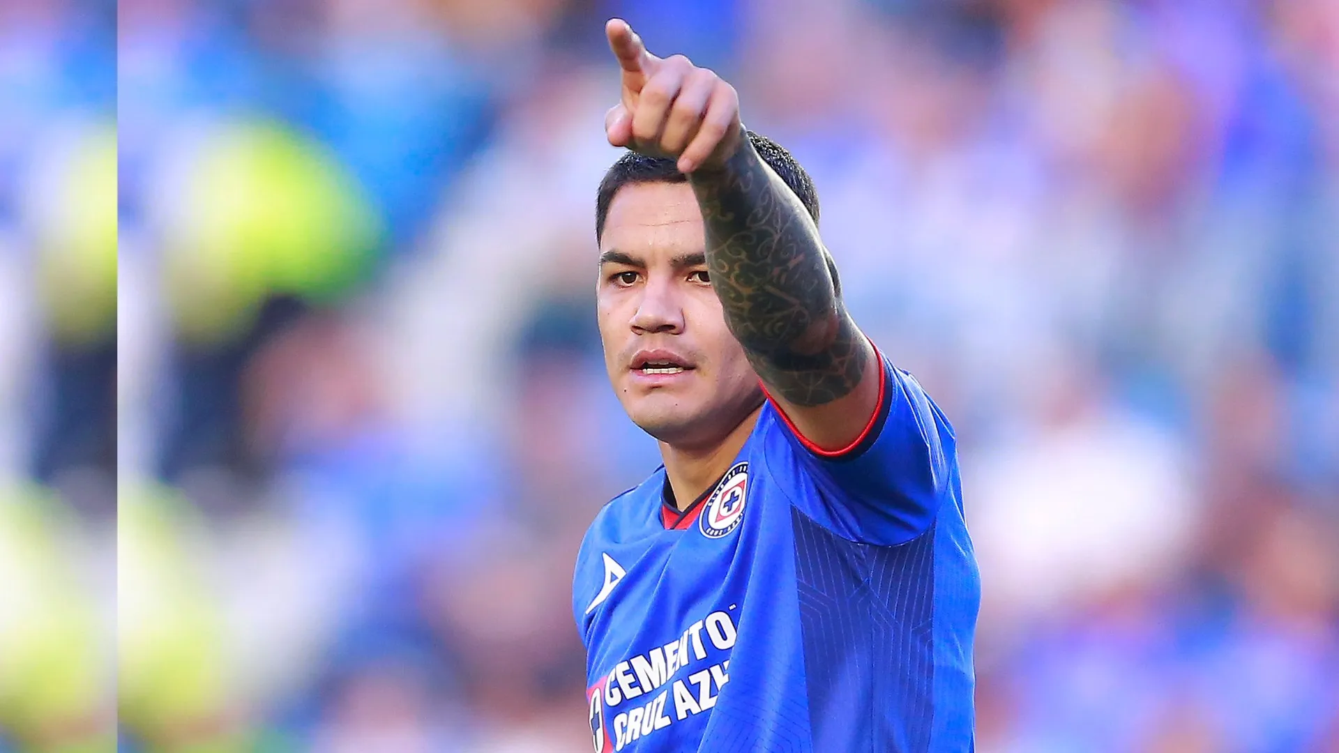 Cruz Azul busca el fichaje de un delantero extranjero: ¿Qué pasará con el Toro Fernández?