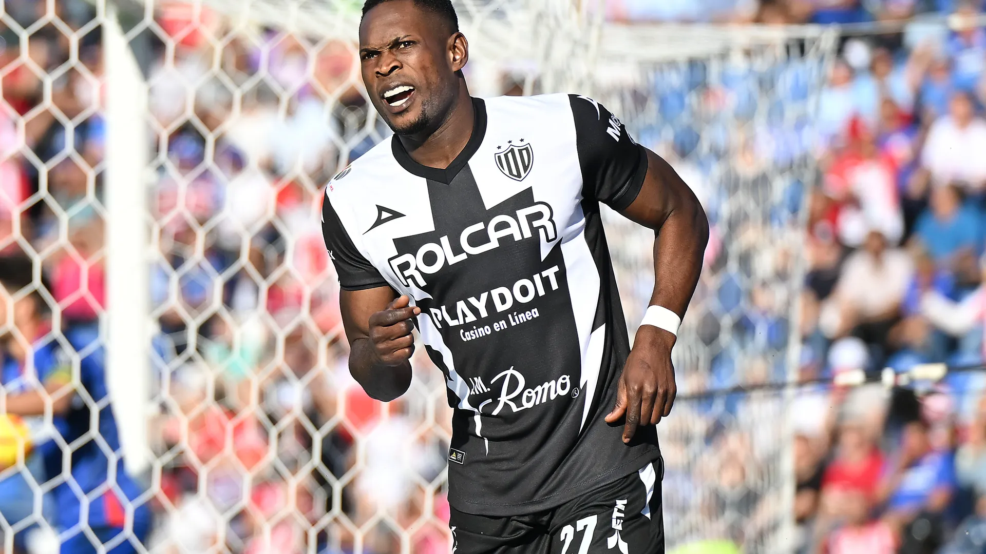 La fecha límite que tiene Necaxa para comprar a Diber Cambindo