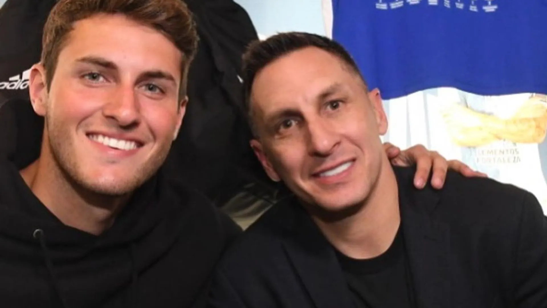 "Siempre con vos", Chaco manda mensaje a Santi Giménez previo a su debut en Champions League