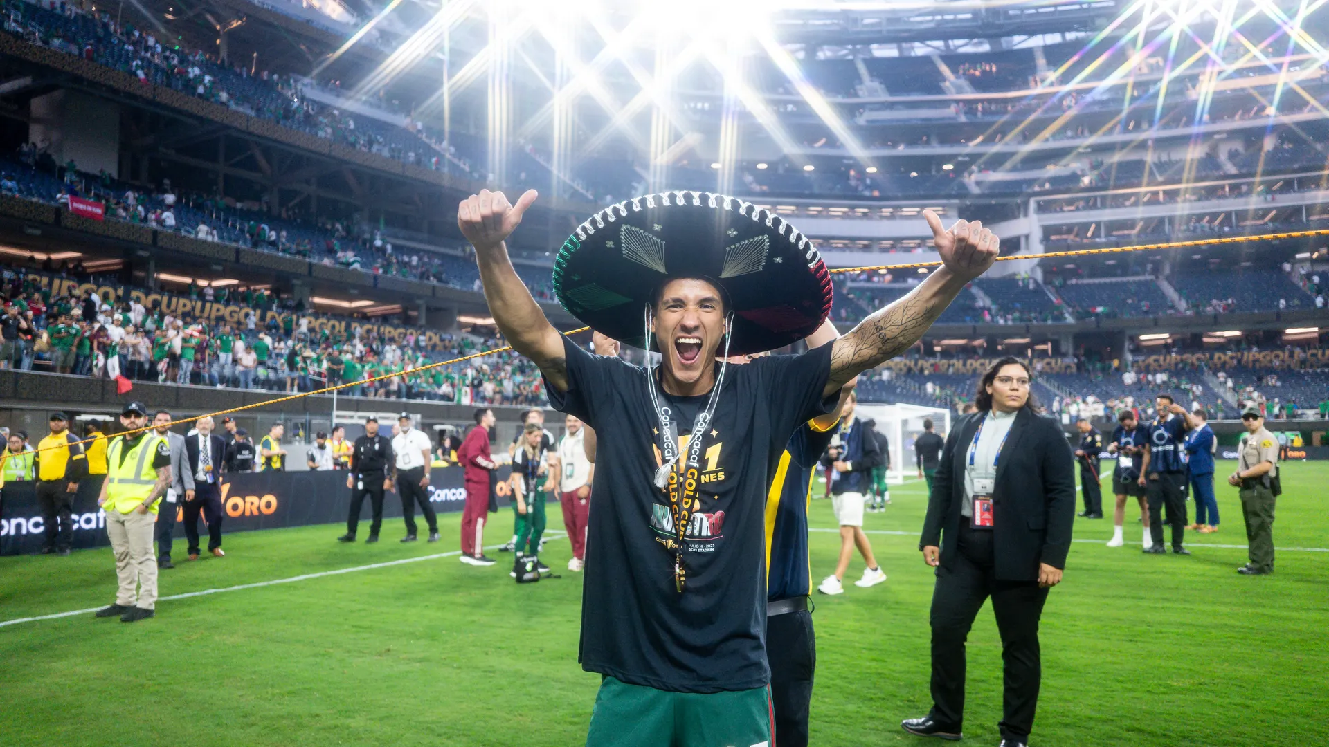Acusan a Uriel Antuna de indiferencia con los fanáticos mexicanos