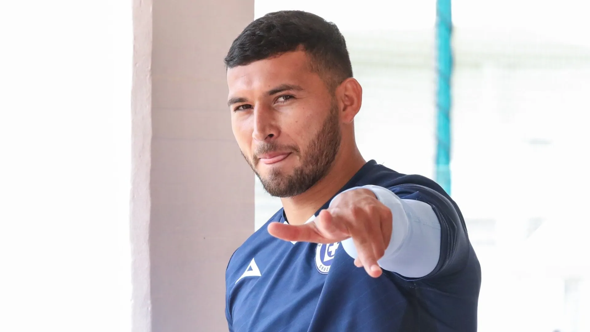 La postal que confirma el profundo arraigo de Juan Escobar con Cruz Azul