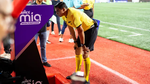 Ex árbitro de la Liga MX explota por la tarjeta roja a Cruz Azul vs Xolos: "Pónganse serios..."