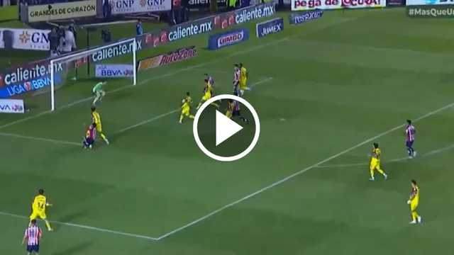 De crack mundial: el golazo del Piojo Alvarado en el Clásico y un gesto que no gusta en Cruz Azul