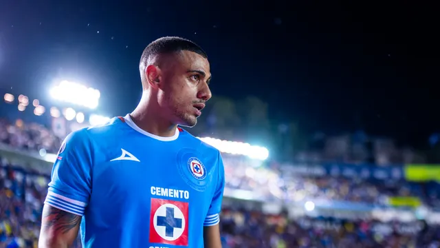 Giorgos Giakoumakis busca resolver su salida de Cruz Azul.