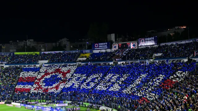 Cruz Azul copó el Ciudad de los Deportes para la primera final ante Pumas.
