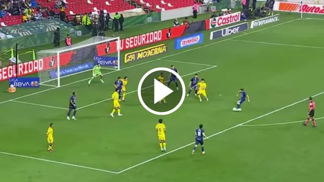 José Paradela marcó un golazo con Cruz Azul y dejó de rodillas al América