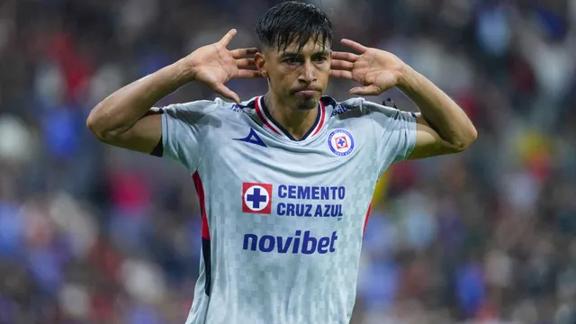 El mexicano de 34 años extiende su gran momento de la temporada pasada.