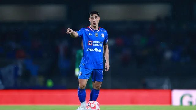 No se vio en TV: Lorenzo Faravelli intentó reemplazar a Larcamón en el triunfo de Cruz Azul