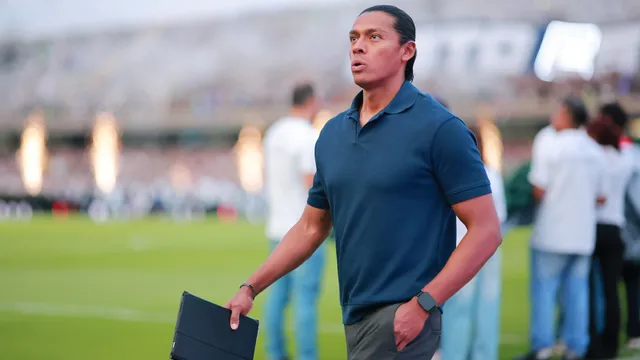 Joel Huiqui prepara a su primer Cruz Azul del Apertura 2026.