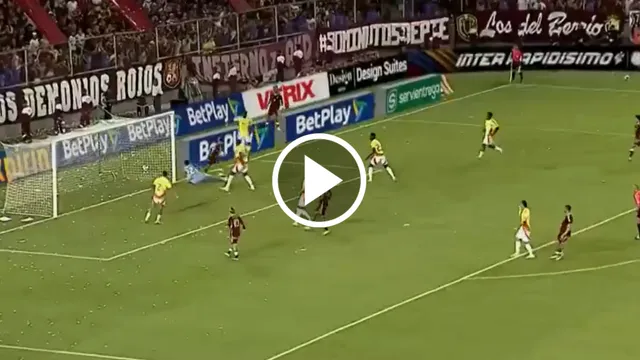 Kevin Mier la vuelve a regar: El error del portero de Cruz Azul en el Colombia vs. Venezuela
