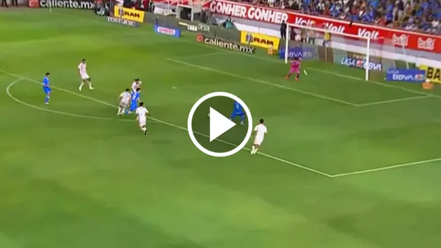 Willer Ditta se "viste" de Ronaldo Nazário y Cruz Azul ya golea 0-3 al Necaxa