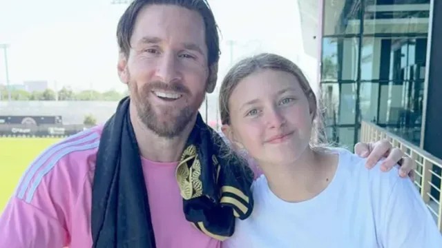 Sofía, la hermana de Santiago Giménez, prueba suerte en Liga MX pero lejos de Cruz Azul