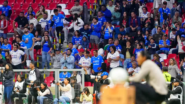 Afición de Cruz Azul señaló al culpable de la derrota y NO es Andrés Gudiño: Piden que no renueve