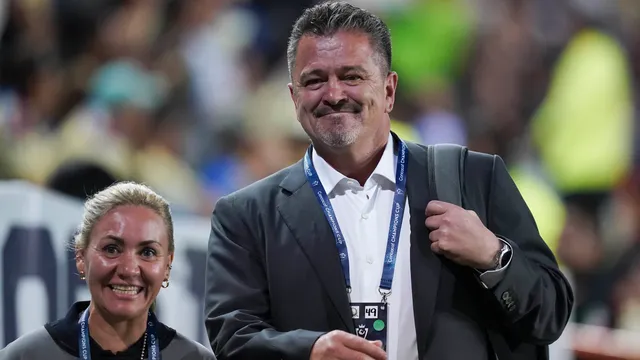 Carlos Hermosillo dejó un contundente mensaje a Cruz Azul.
