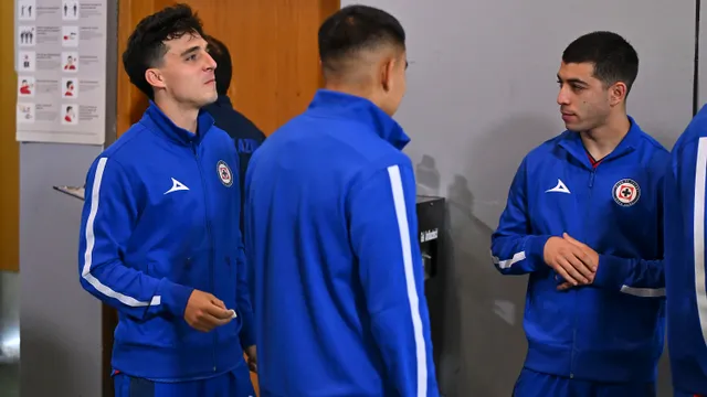 ¿Olvido o indirecta? Erik Lira elogió a todos los mediocampistas de Cruz Azul menos a uno