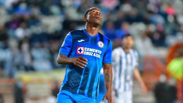¿El plan B de Cruz Azul si no llega Jovic? Bryan Angulo queda libre tras no renovar contrato