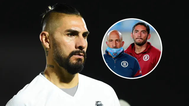 El exportero de Cruz Azul eligió entre Conejo y Chuy.