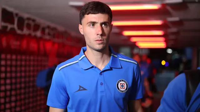 Revelan la extraña actitud de José Paradela en Cruz Azul