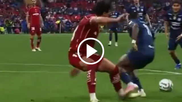 Mohamed se queja, pero Cruz Azul fue el perjudicado: penal no pitado y roja no sancionada