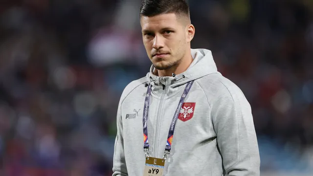 El delantero vio acción por última vez con Serbia en la fecha FIFA.