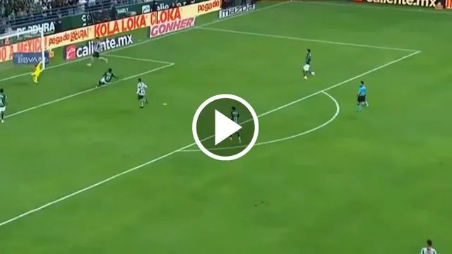 Diber Cambindo pasó de héroe a villano: marcó un gol de pillo y se hizo expulsar por un pisotón