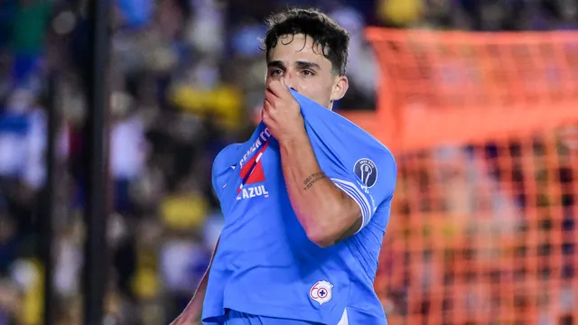Lorenzo Faravelli es renovado con Cruz Azul.
