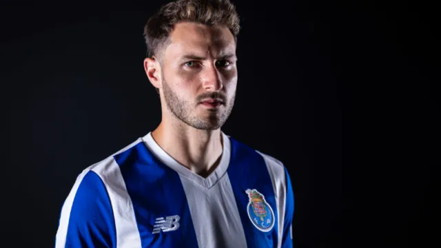 Santiago Giménez es presentado de manera oficial con el FC Porto: lanza guiño a Cruz Azul