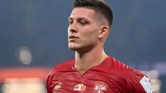 Luka Jovic cuenta con una oferta de Emiratos Árabes Unidos.