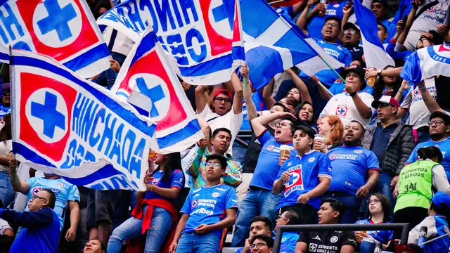 Afición de Cruz Azul señala al culpable de la derrota y por primera vez no apuntan a un jugador