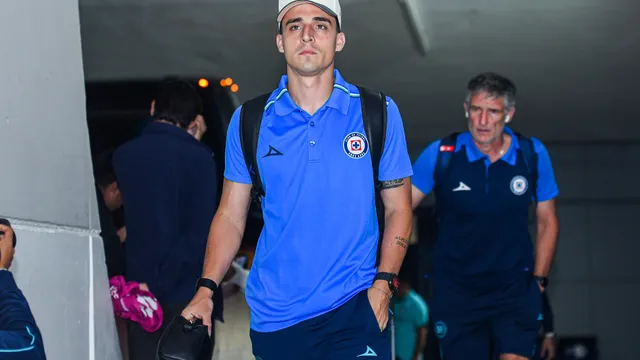 Cruz Azul toma una contundente decisión por el futuro de Lorenzo Faravelli: Larcamón influyó